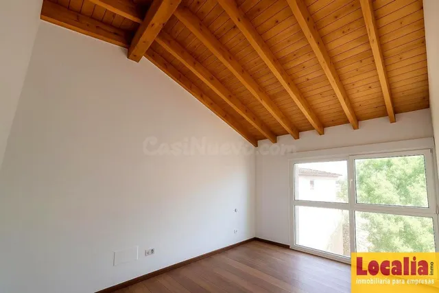 Chalet pareado con jardín en Argomilla de Cayón — 8