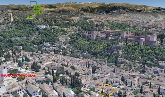 CASA CON VISTAS PANORÁMICAS A LA ALHAMBRA — 6