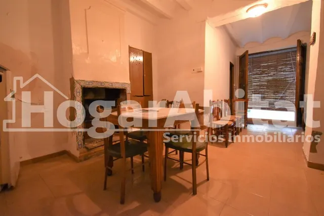 Casa de 2 alturas con TERRAZA cerca del Ayuntamiento — 20