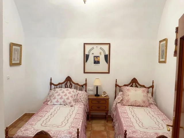 Imponente edificio histórico de 810 m2 con gran patio en casco histórico de Arroyo de San Serván — 15
