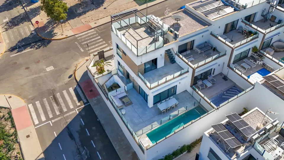 Villa 5 habitaciones 184m² en venta - Pueblo 4