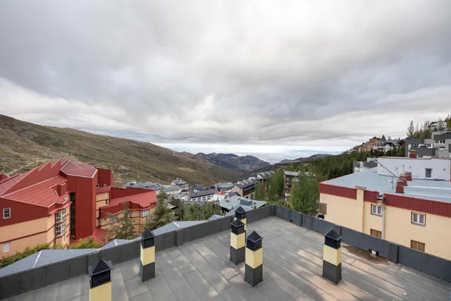 MAGNIFICO PISO EN ZONA MEDIA DE LA estación DE SIERRA NEVADA — 10