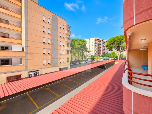 Coqueto apartamento en la zona de La Concha ! - foto 4