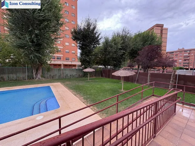 Piso 4 habitaciones 139m² en venta - Estacion — 29