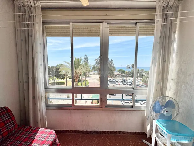 Precioso apartamento en primera linea Torre del Mar - foto 3