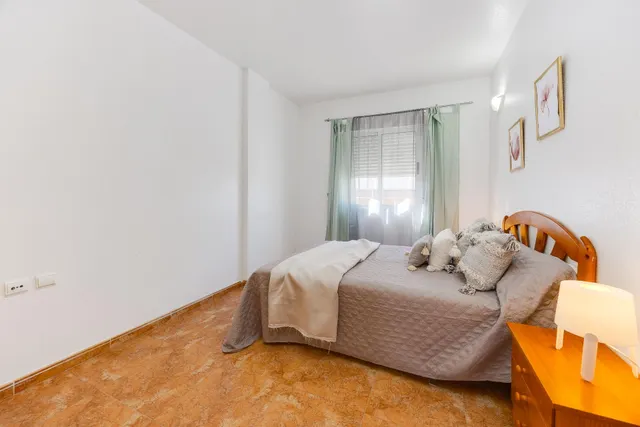 APARTAMENTO DE DOS DORMITORIOS CON VISTAS A LA LAGUNA ROSA Y CON PISCINA COMUNITARIA — 21