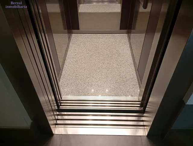 Amplio y Luminoso Piso en San Antón, Logroño - €395.000 — 27