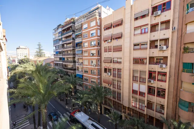Espacio, luz y ubicación inmejorable: tu nuevo hogar en el c - foto 3