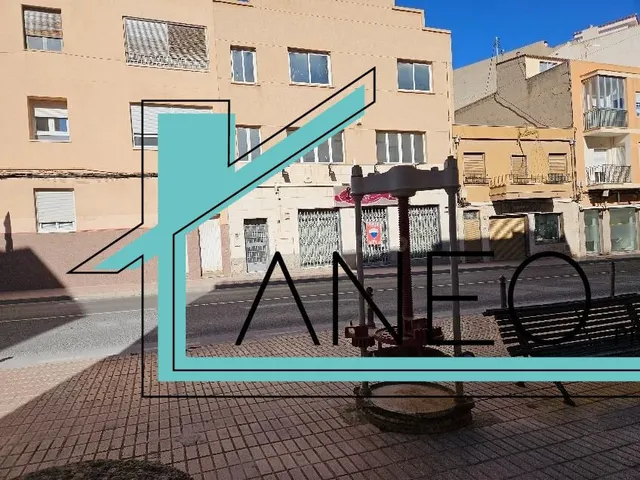 Amplio Local Comercial en Monovar - Oportunidad de Inversión - foto 5