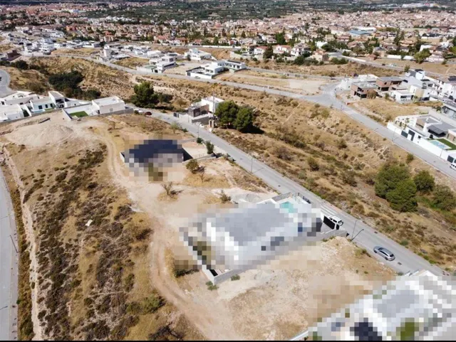 GRAN OPORTUNIDAD! Parcela urbana totalmente llana! — 13