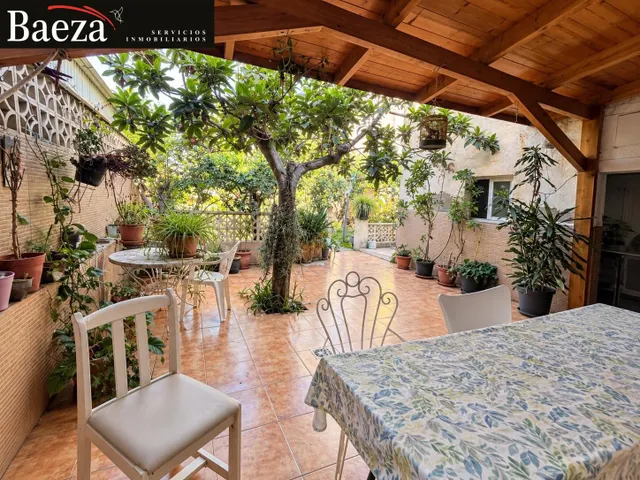 CASA DE PUEBLO EN EL CENTRO DE SANT JOAN D’ALACANT CON MÚLTI