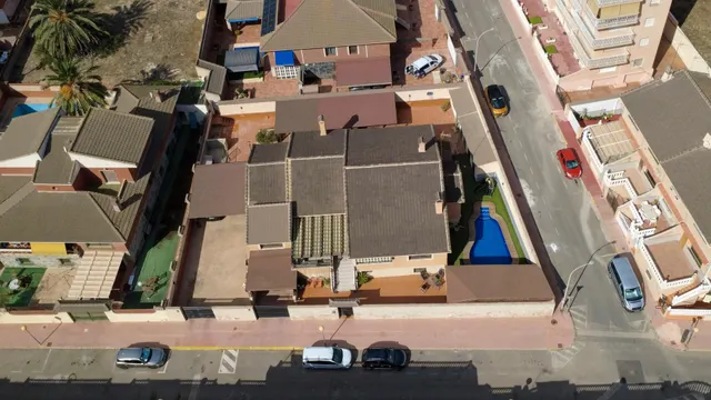 OPORTUNIDAD PATRIMONIAL ÚNICA EN PRIMERA LÍNEA DE GUARDAMAR DEL SEGURA — 35