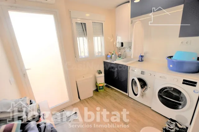 ¡MAGNÍFICA CASA! REFORMADA Y LUMINOSA CON DOS TERRAZAS Y GAR - foto 5