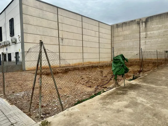 Terreno industrial en venta - Poligono El Granadel — 5