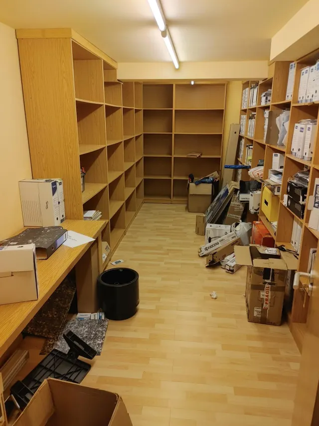 Local comercial 389m² en venta - Santa Margarita-Los Puentes — 50