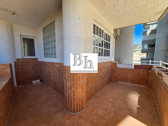 Encantador piso en el centro de Torremolinos con terraza — 2