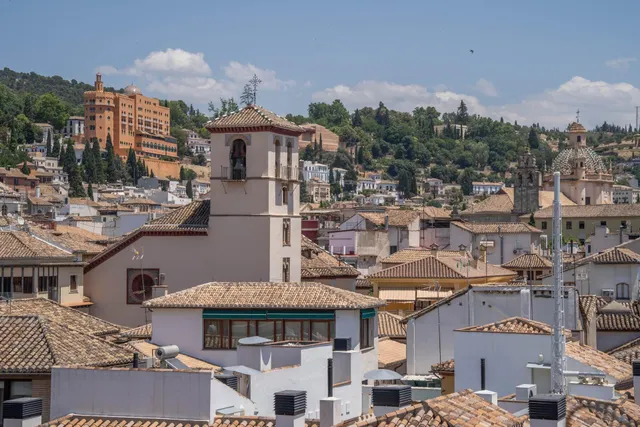 VENTA DE CÉNTRICO PISO CON LICENCIA TURÍSTICA - GRANADA — 34