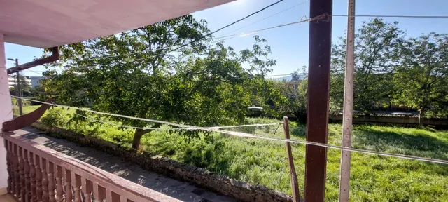 CASA DE 4 DORMITORIOS EN GANZO — 36
