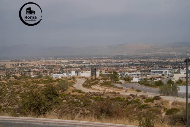 Terreno urbano de 750 m2 en Altos de La Zubia. Parcelas 14 d - foto 3