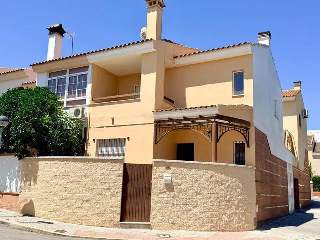 Adosado 4 habitaciones 110m² en venta - MORÓN DE LA FRONTERA - foto 4