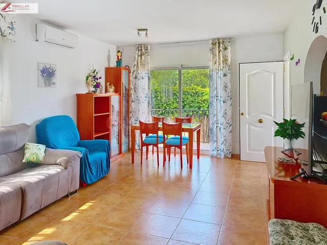 En venta Chalet independiente con piscina - foto 3