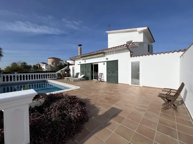 CASA CON AMARRE DE 13.5 M LISTA PARA ENTRAR - foto 4