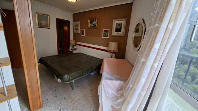 Dos pisos en uno ( oportunidad de inversion en Benidorm ) — 24
