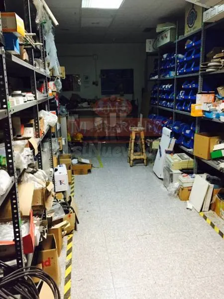 SE VENDE LOCAL COMERCIAL 2 º LINEA COMERCIAL 100 M - foto 2