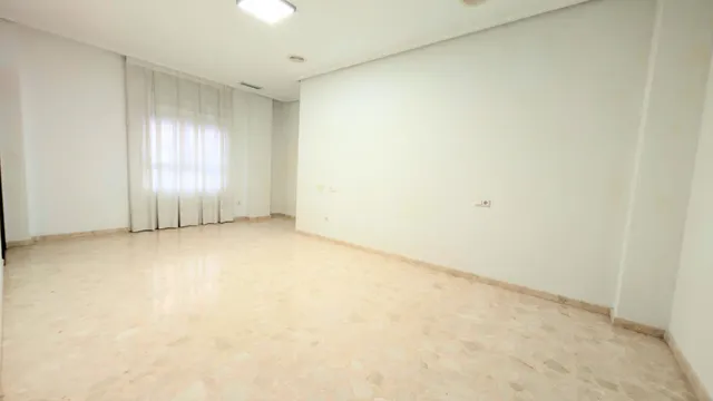 ¡oportunidad única: planta baja semi nueva, 95 m2, Elche, zona toscar, vivienda de esquina, totalmente exterior, entrada independiente! — 18