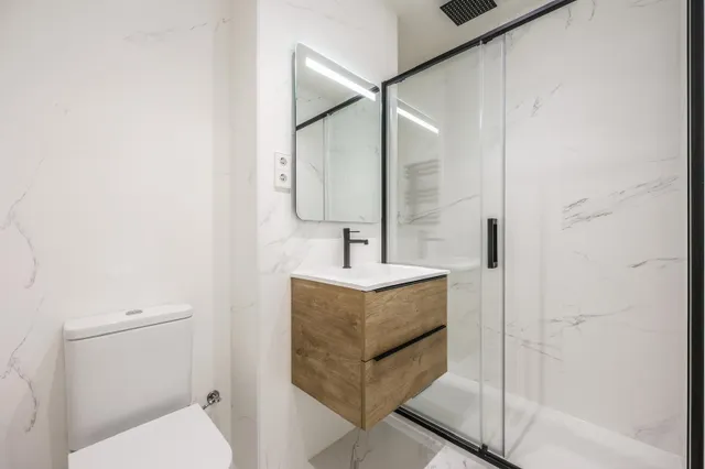 Exclusiva vivienda de lujo en planta alta con orientación sur junto al retiro — 12