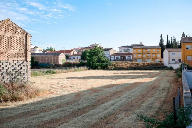 ¿Estás buscando terreno para invertir? ¡ ¡ Lo has encontrado!! Solar urbano con 3.441m2 — 10