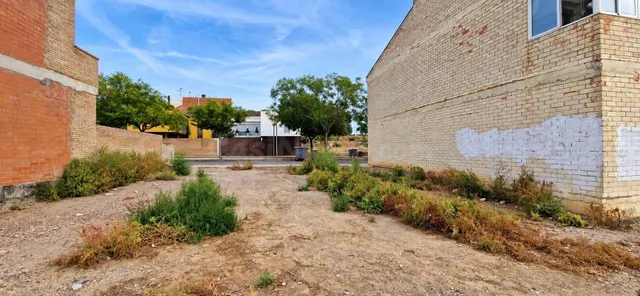 PARCELA URBANA EN SUCS