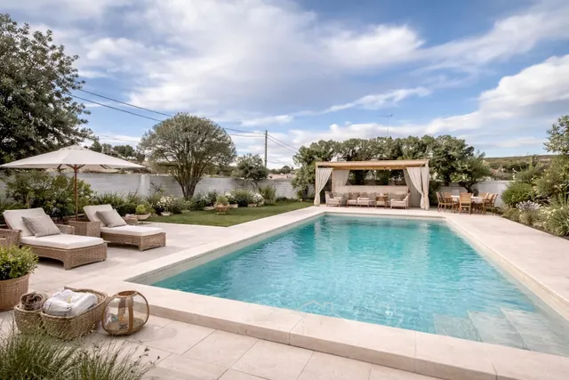 Edificio con restaurante, vivienda, piscina y gran jardín –  - foto 4