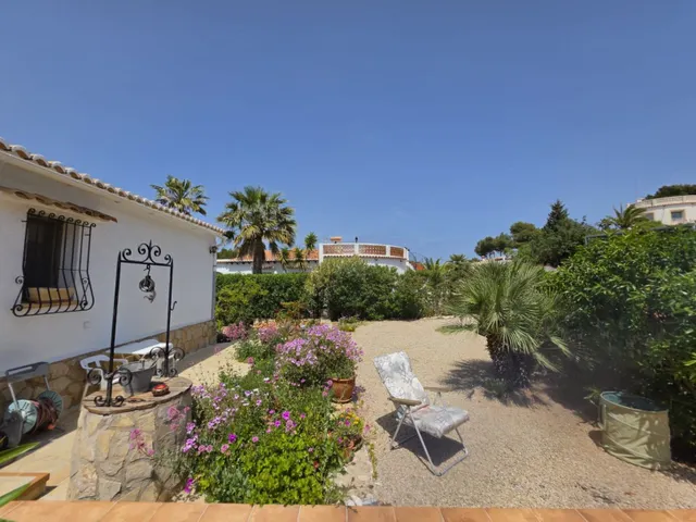 Encantadora villa en la prestigiosa zona de Balcón al Mar, Jávea — 23