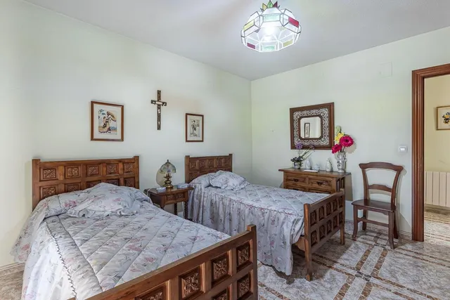 Casa en Ogijares con piscina comunitaria. — 16