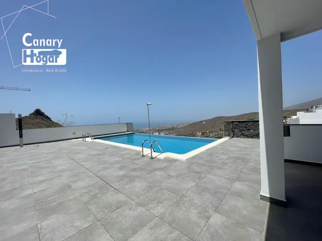 Se vende preciosa Villa  Roque del Conde para estrenar — 35