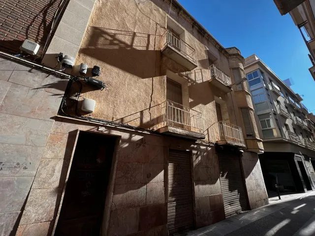 Edificio en pleno centro de Elche — 5