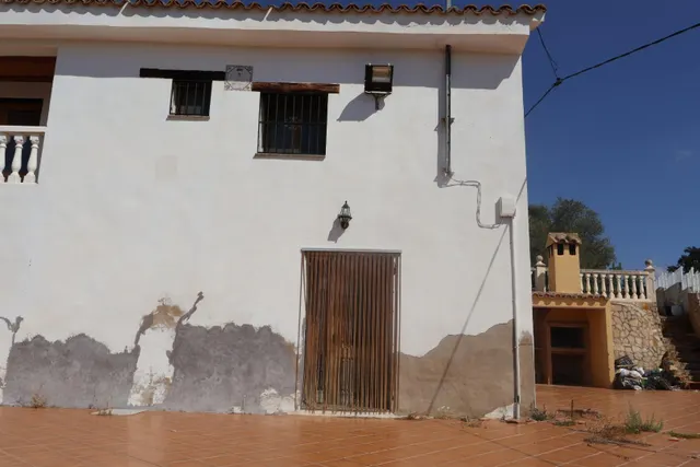 MASIA VALLADA CON PISCINA, ZONA PARA CABALLOS Y MAS DE 2 HECTAREAS DE TERRENO — 39