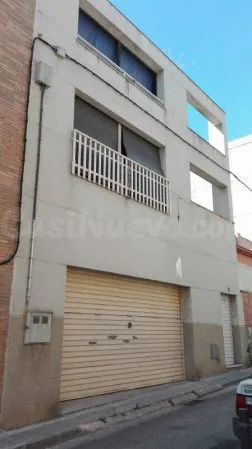 Se vende Casa Adosada OKUPADA en Ciudad Real 15-17 Rubí, (Ba - foto 2