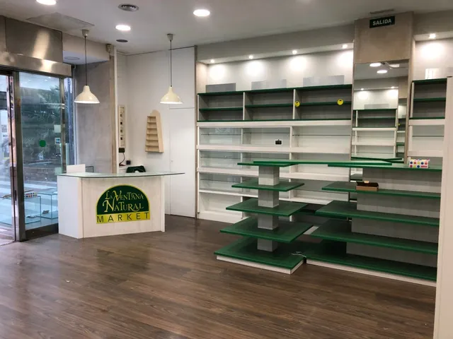 Local comercial en alquiler con traspaso — 2