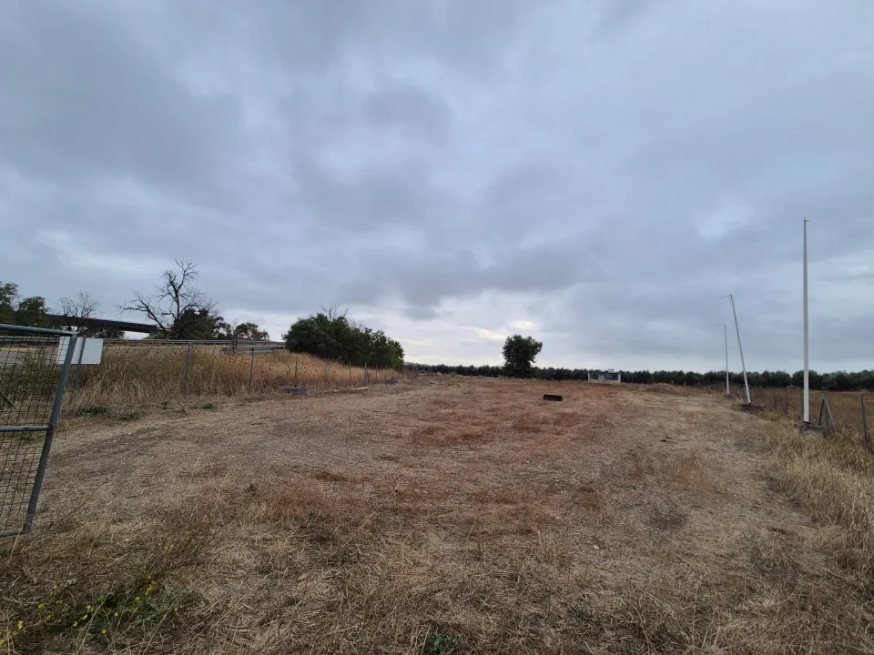 MAGNIFICO TERRERO RURAL, FRENTE A LA BASE LOGISTICA MILITAR!!!!