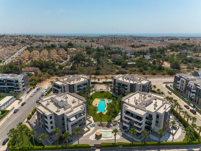 APARTAMENTO DE LUJO EN ORIHUELA COSTA — 50