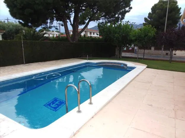 Villa en Gran Avenida de Benicàssim. Cerca del pueblo y de la playa del Voramar. 1700 m2 de parcela, — 4