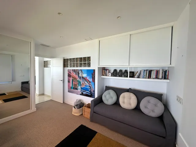 1ª Línea Playa Fuengirola - Super Atico 2 Dormitorios, Vistas al mar y Piscina, Gran Terraza, Sauna — 11