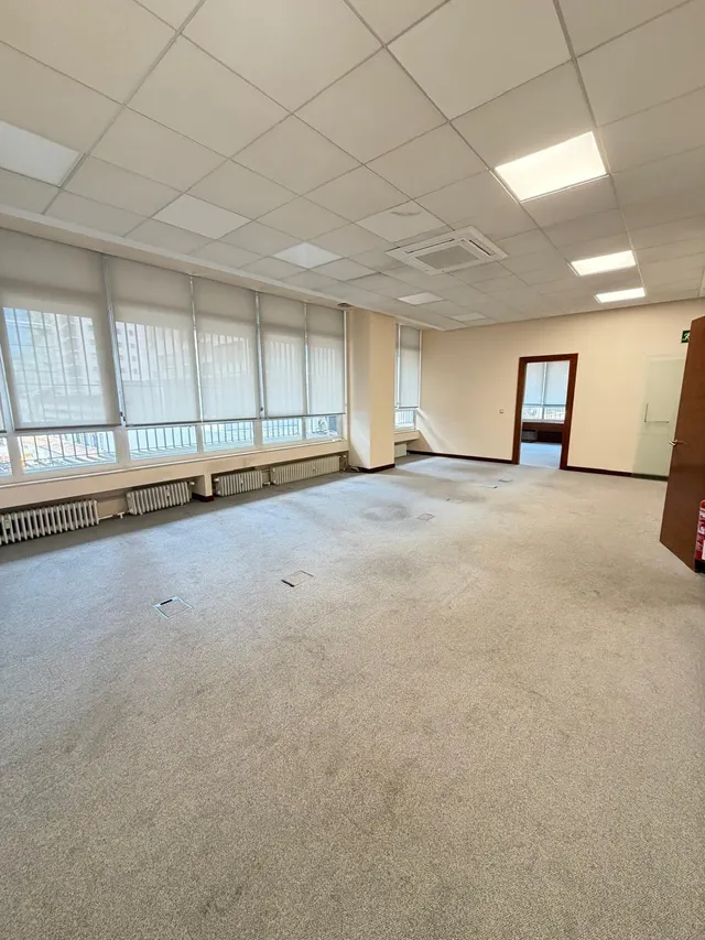 Oficina 6 habitaciones 250m² en alquiler - Cuzco — 21