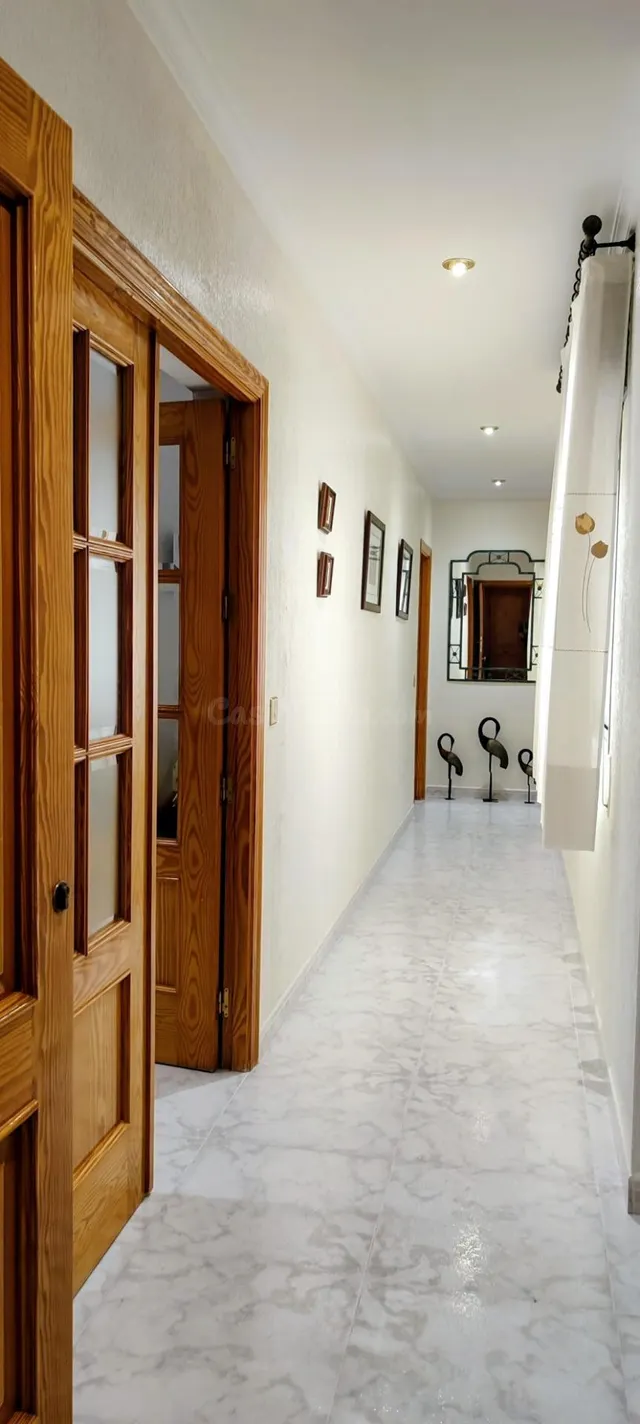 PISO EN MACAEL CON EXCELENTE UBICACIÓN Y EN PERFECTAS CONDIC - foto 3