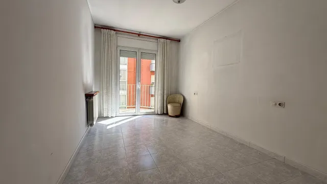 Piso en segunda planta con ascensor, de 94 m2 construidos — 7