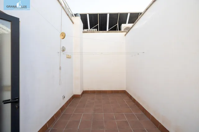 Casa exclusiva junto a Acera del Darro. Pleno centro de Granada. Seminueva y con ascensor propio — 38