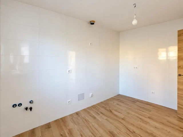 CHALET A ESTRENAR EN MORTERA : LUZ, DISEÑO Y CALIDAD — 6