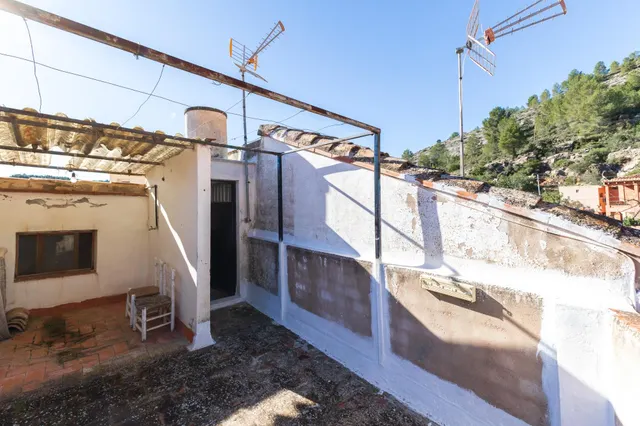 BONITA CASA DE PUEBLO EN LA VALL DE ALMONACID — 31